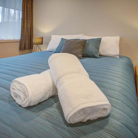 Dusky Motels Te Anau Exteriör bild