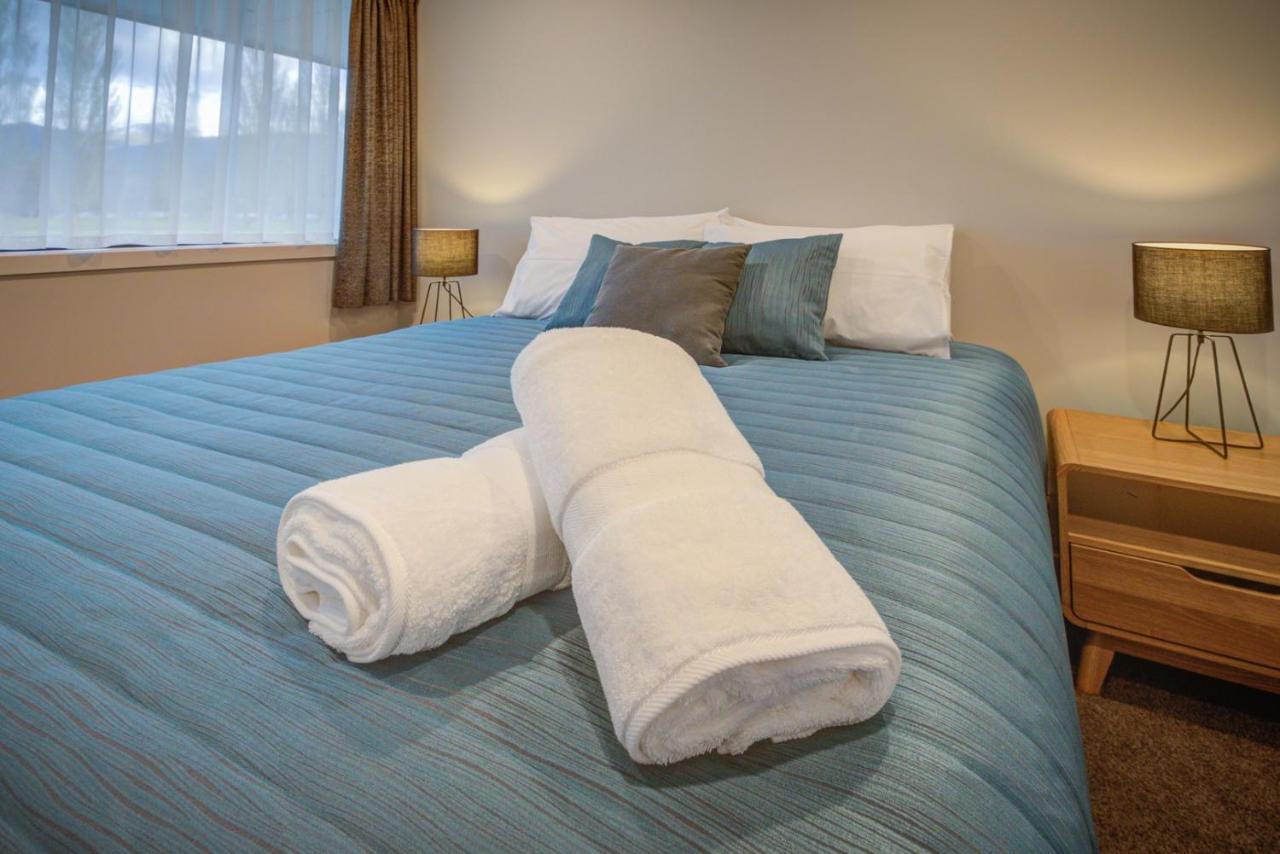 Dusky Motels Te Anau Exteriör bild